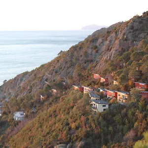 https://resort-la-francesca.hotelitalianriviera.com